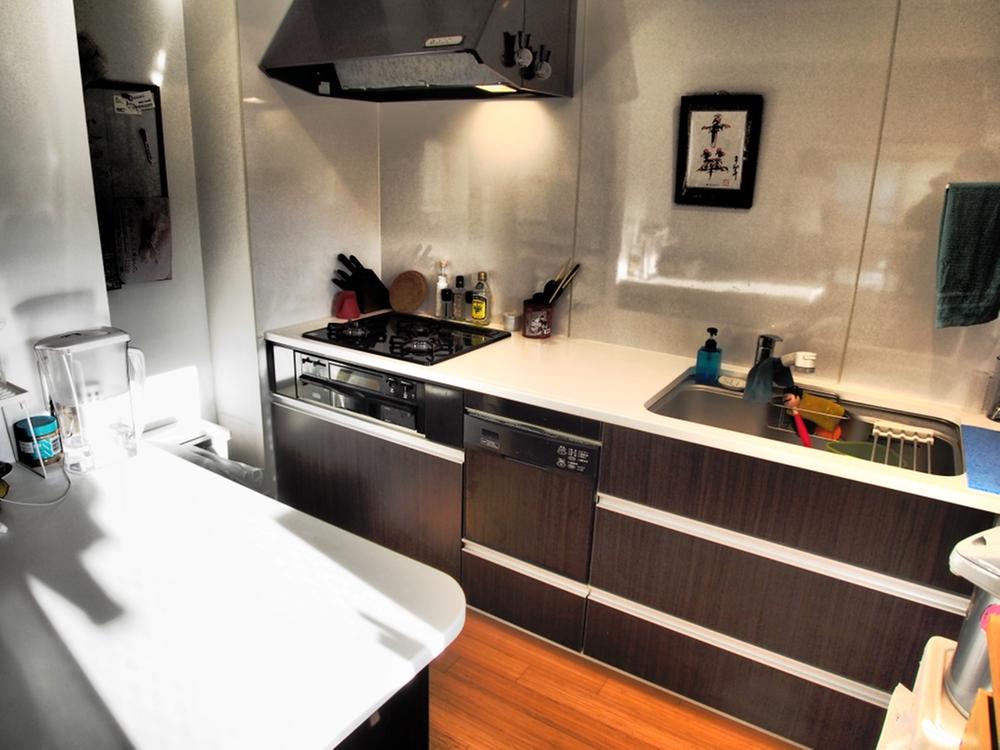 Kitchen. Indoor (June 2013) Shooting