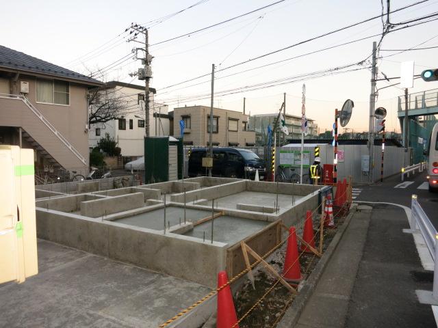 Local appearance photo. Local (12 May 2013) Shooting