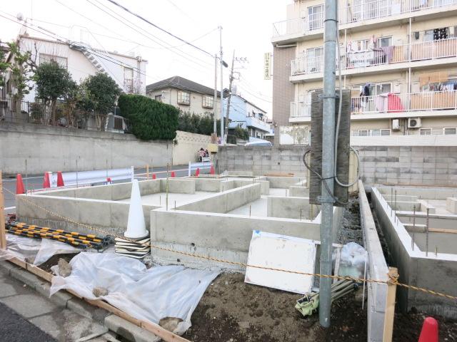 Local appearance photo. Local (12 May 2013) Shooting