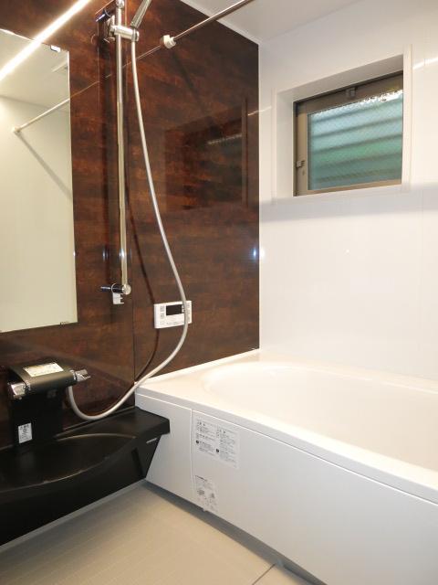 Same specifications photo (bathroom). Example of construction