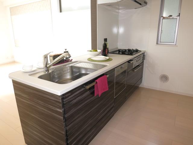 Same specifications photo (kitchen). Example of construction