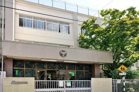 Primary school. 80m to Ota Ward Yukitani Elementary School