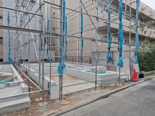 Local appearance photo. Local (12 May 2013) Shooting