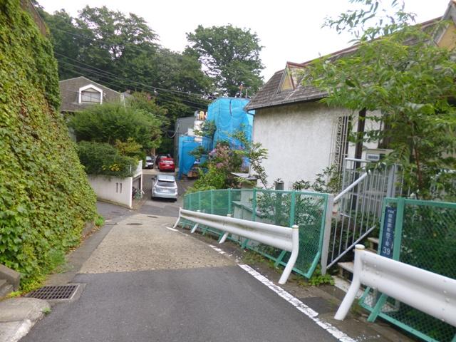 Local photos, including front road. Northeast side road