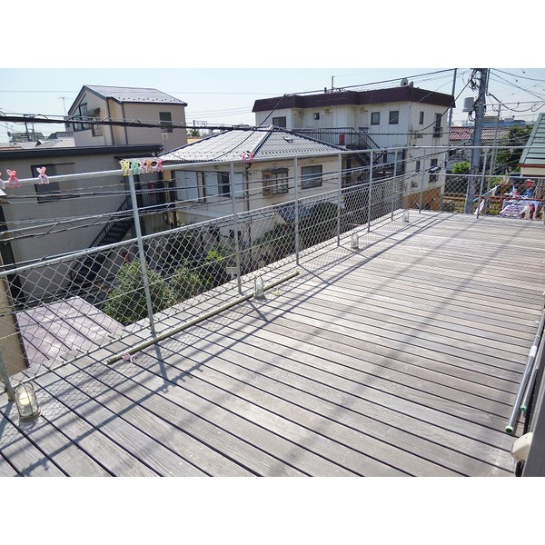 Balcony. Wood deck on the roof
