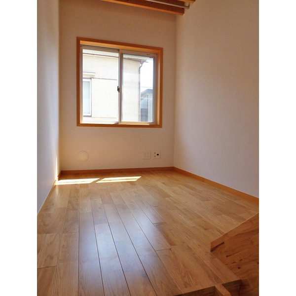 Living and room. 3 Pledge of space