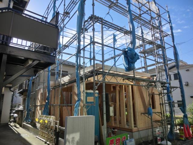 Local appearance photo. Local (10 May 2013) Shooting