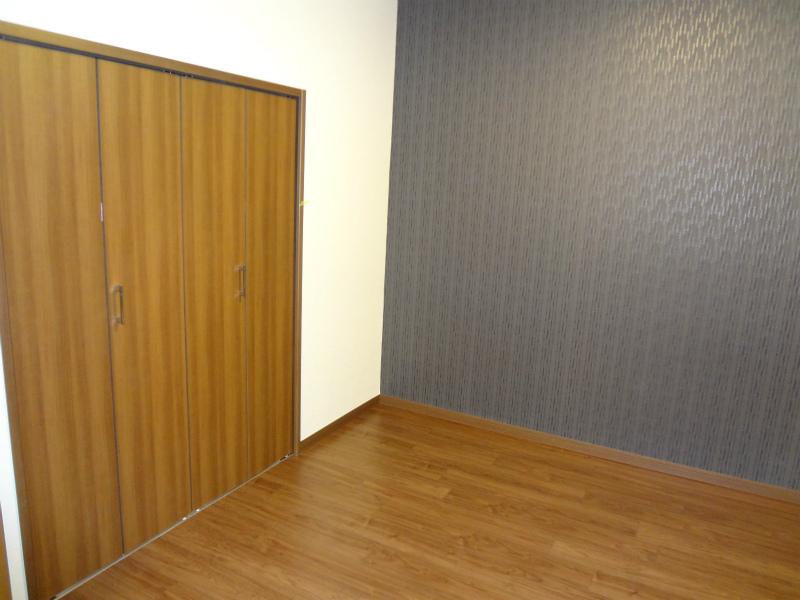 Non-living room. Indoor (11 May 2013) Shooting