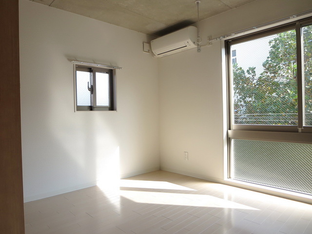 Living and room. All rooms angle is room