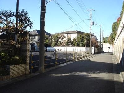 Local photos, including front road. Local (July 2013) Shooting