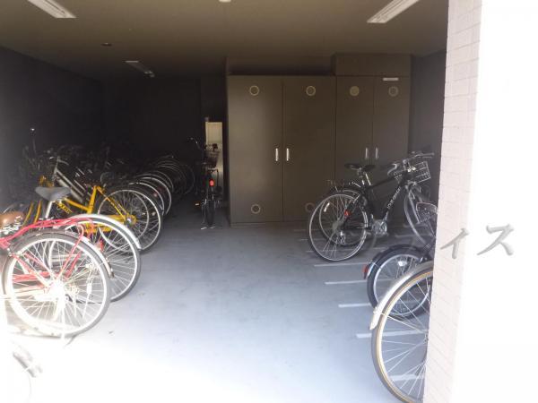 Other common areas. Bicycle-parking space