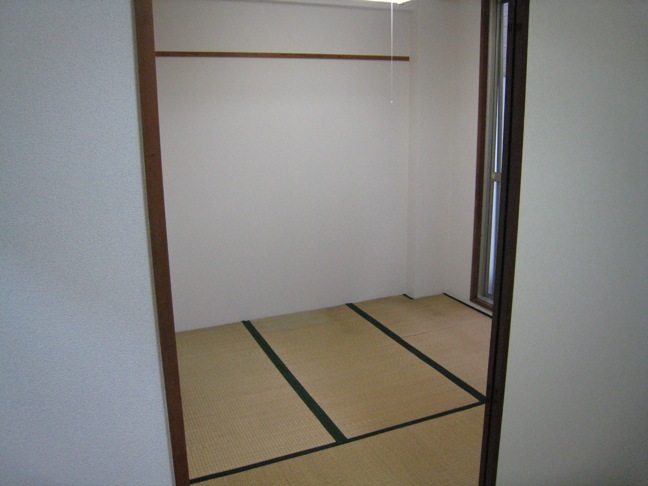 Living and room. Japanese-style room 4.5 Pledge