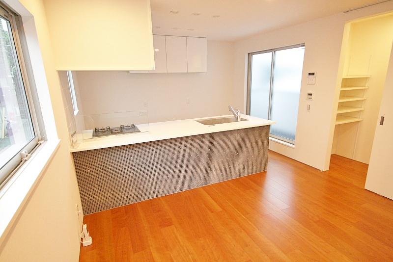 Kitchen. Convenient pantry comes with the storage in the kitchen next to