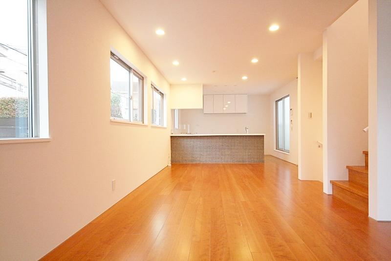 Living. LDK of 21.2 sq m!