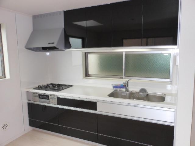 Same specifications photo (kitchen)