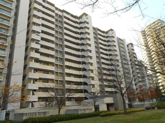 Local appearance photo. Mansion appearance