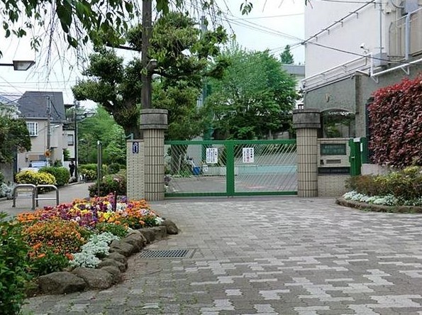 Junior high school. Article 560m to one junior high school (junior high school)