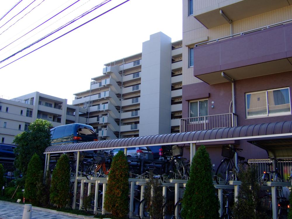 Local appearance photo. local