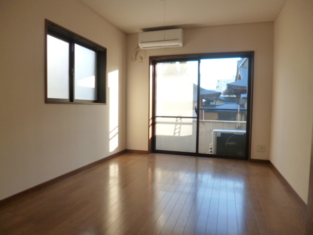 Living and room. Two-sided lighting