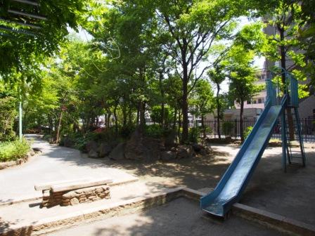 Other common areas. Passage of the site ・ Arrangement also play a lot on the premises, which is more than 10,000 square meters