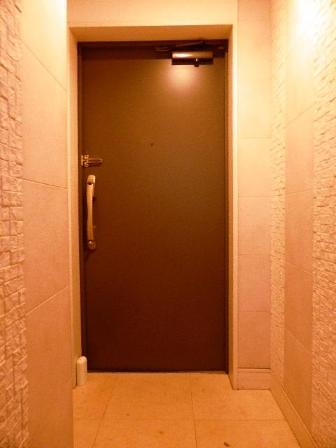 Entrance. 2013 December shooting