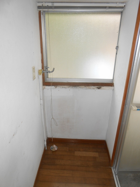 Other room space. Dressing room