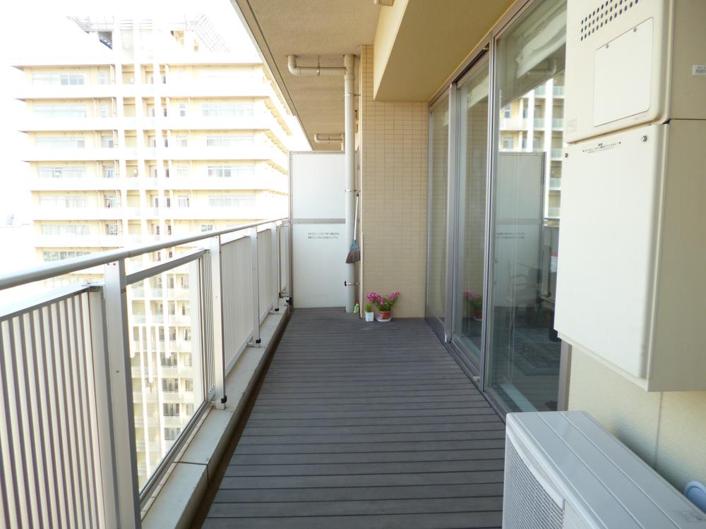 Balcony. Local (July 2013) Shooting