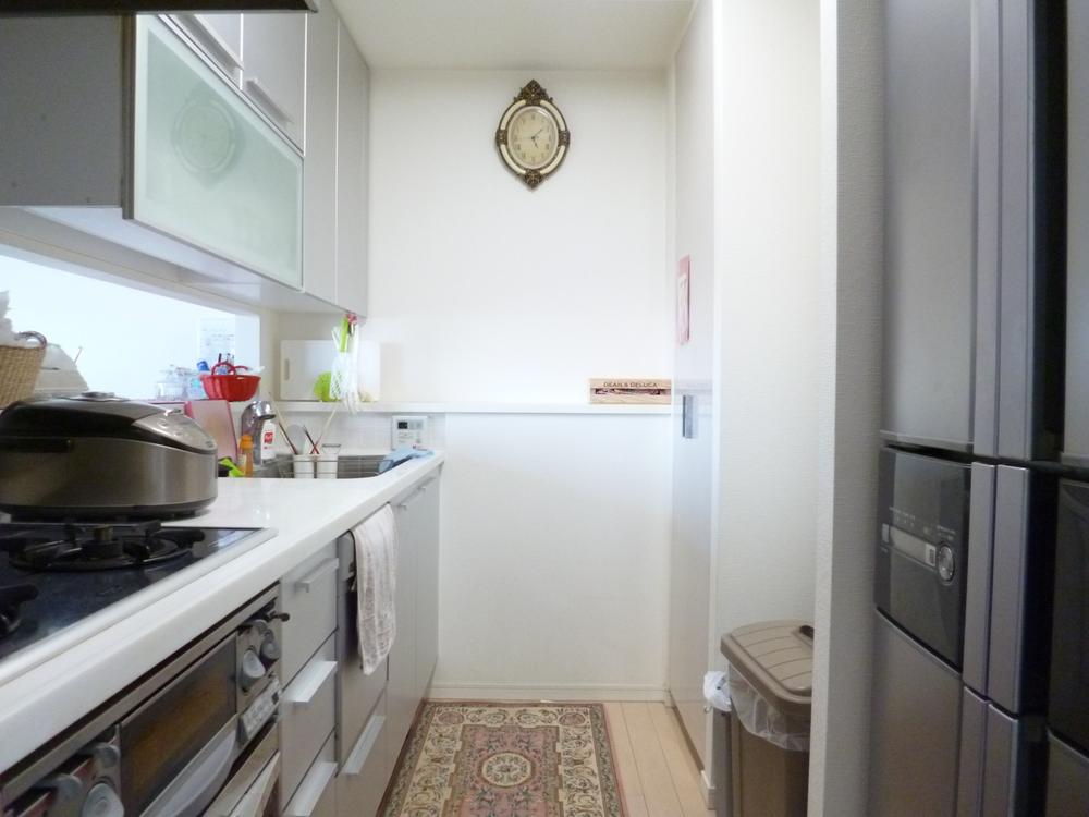 Kitchen. Indoor (July 2013) Shooting