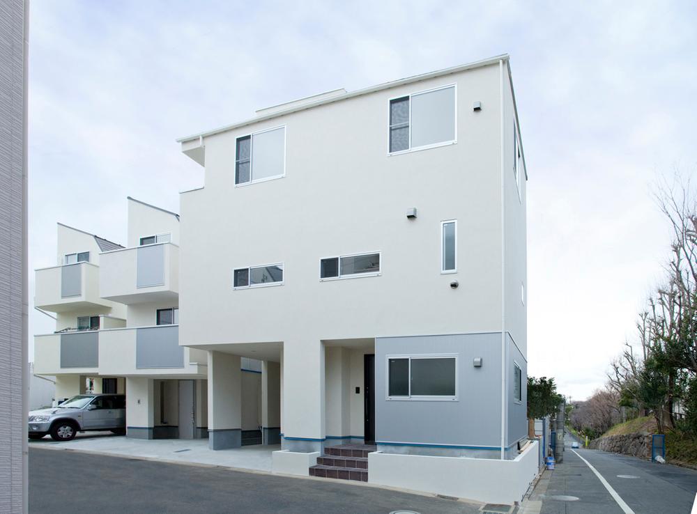 Rendering (appearance). Example of construction