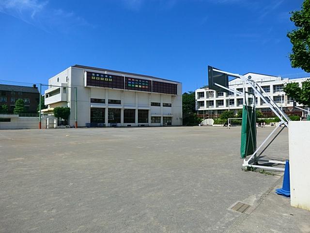 Junior high school. 1300m to Ota Ward Kaizuka Junior High School