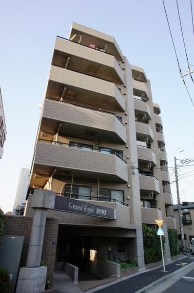 Local appearance photo. Local (12 May 2013) Shooting