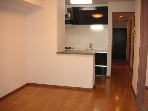 Living. Local (12 May 2013) Shooting