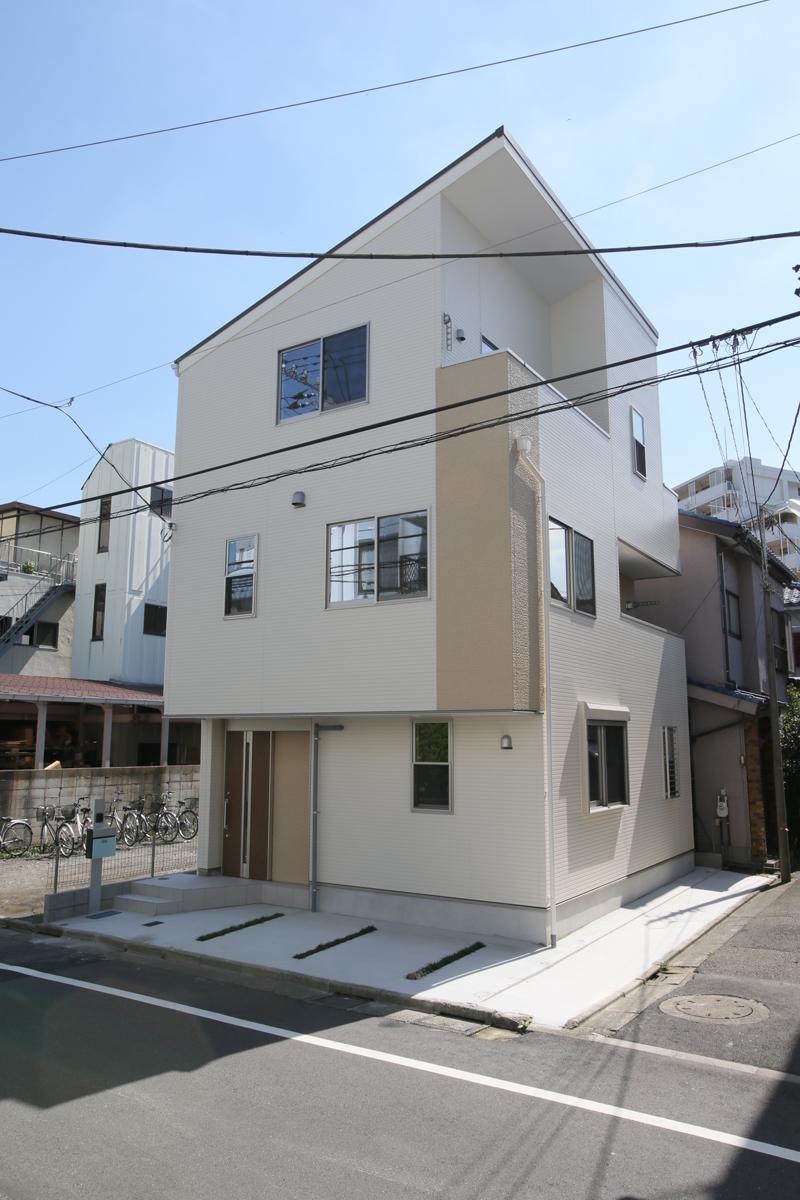 Rendering (appearance). Same specifications construction cases