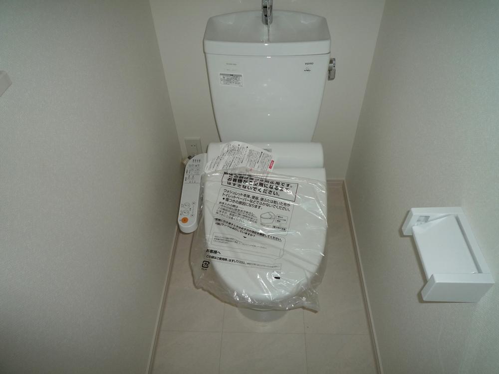 Toilet. Same specifications construction cases
