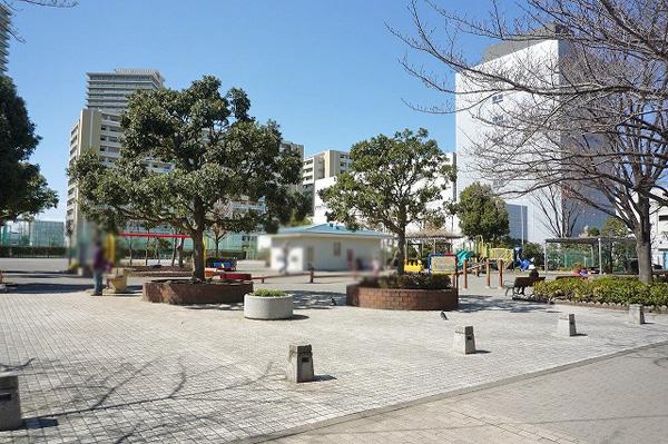 park. 1102m to Shimomaruko park