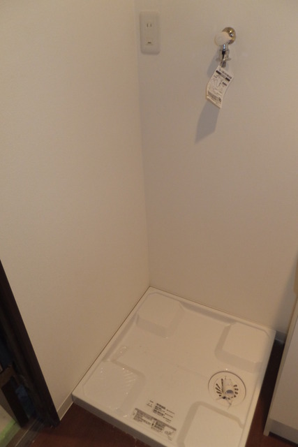 Other Equipment. Washing machine room location!