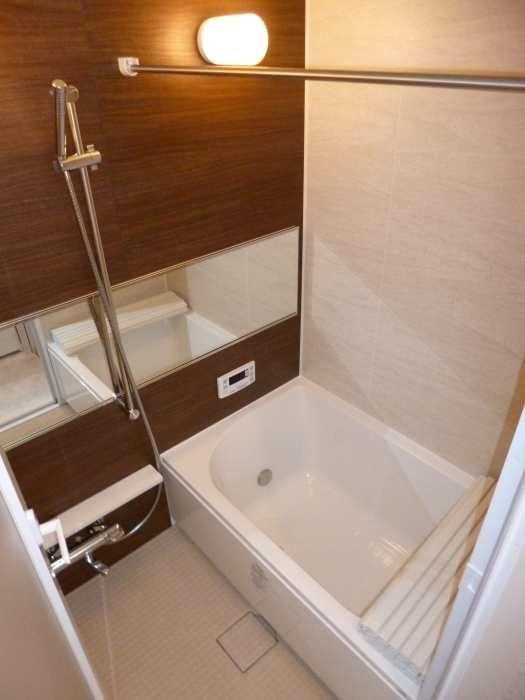 Same specifications photo (bathroom)