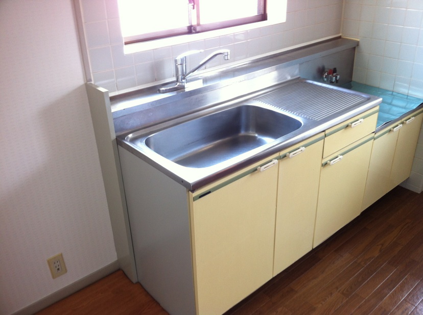 Kitchen. 2 lot gas stoves correspondence