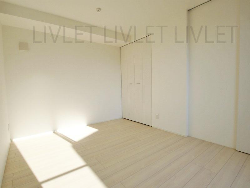 Non-living room. Indoor (11 May 2013) Shooting