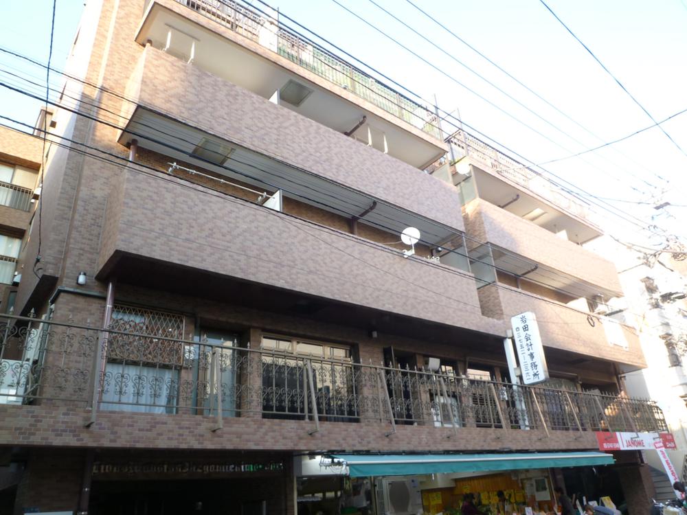 Local appearance photo. 2013 October shooting