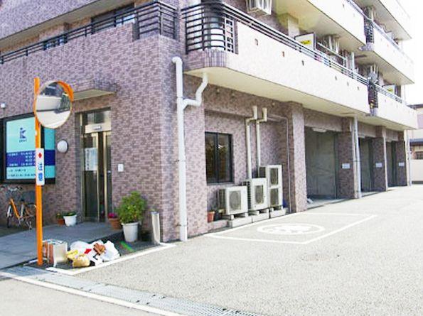 Local appearance photo. Living environment favorable