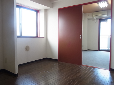 Other room space. Western style room