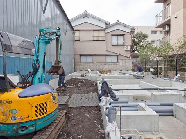 Local appearance photo. Local (12 May 2013) Shooting