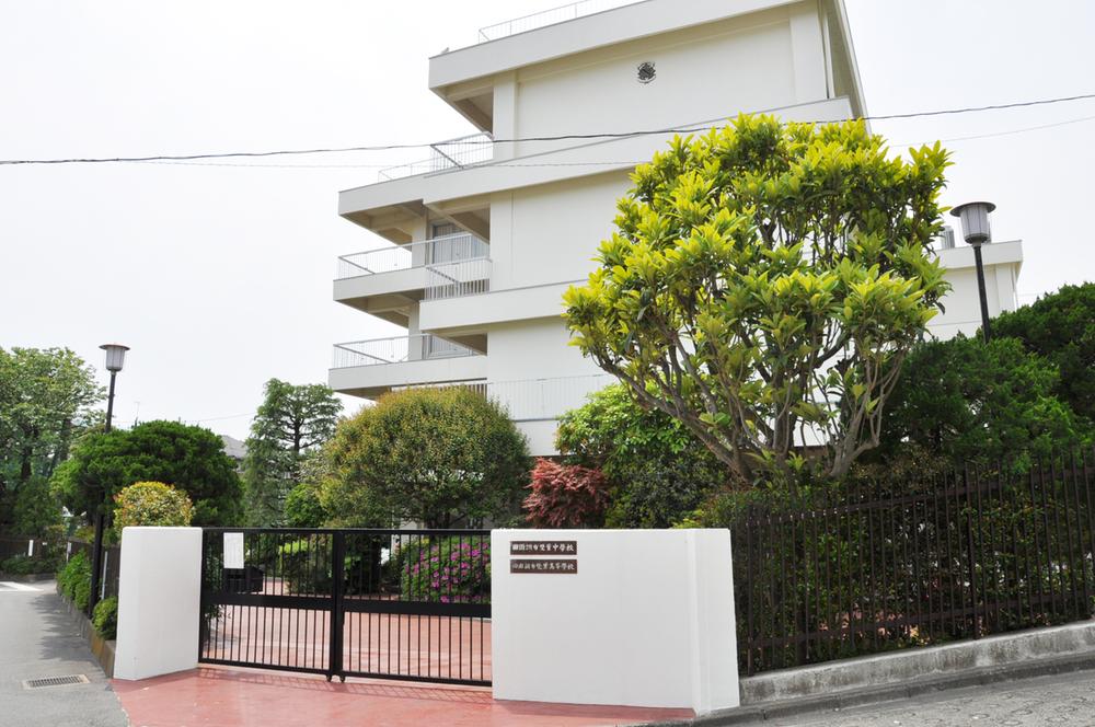 Primary school. Private Denenchofu Futabachu 350m to school