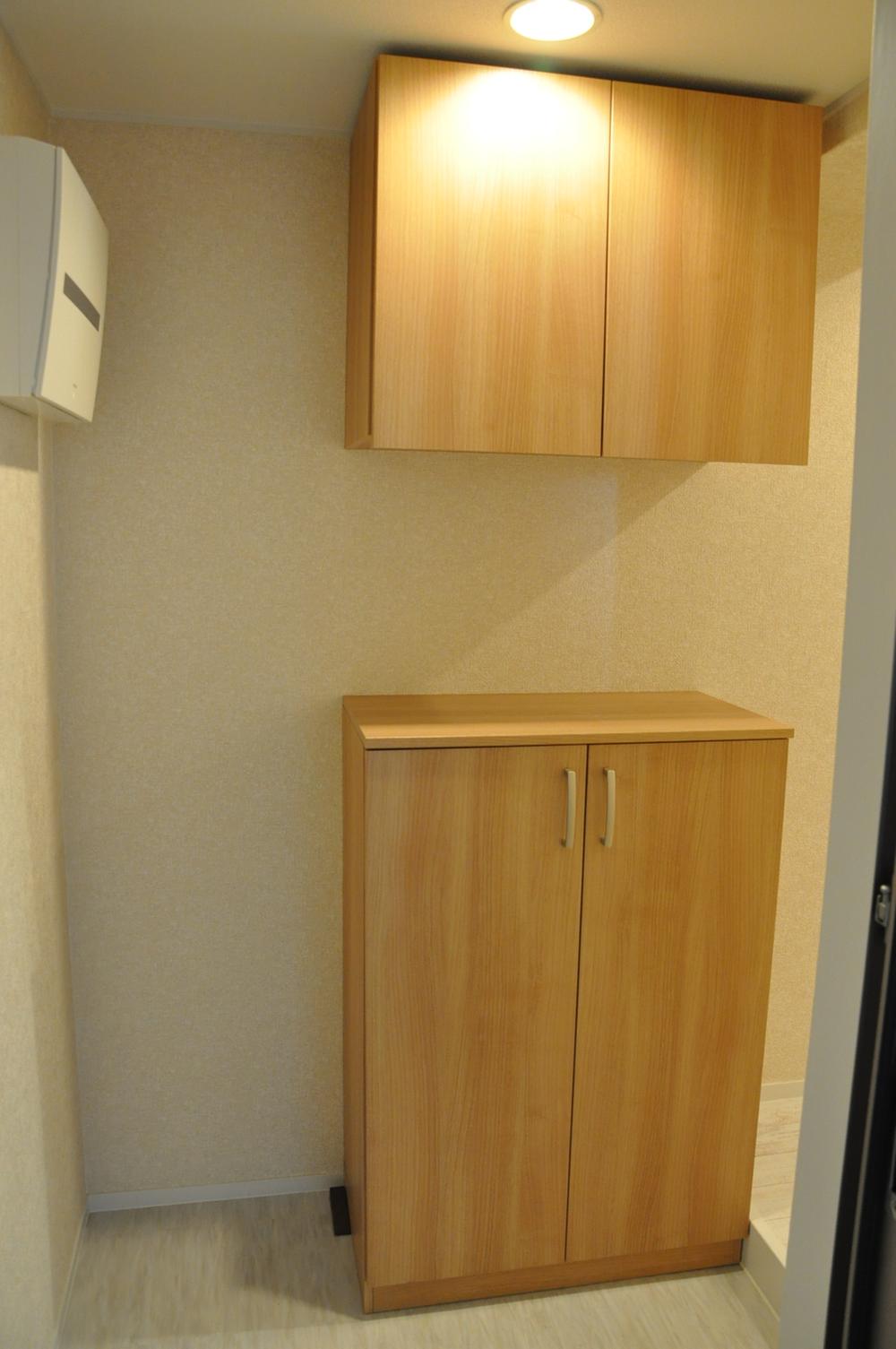 Entrance. Local (10 May 2013) Shooting