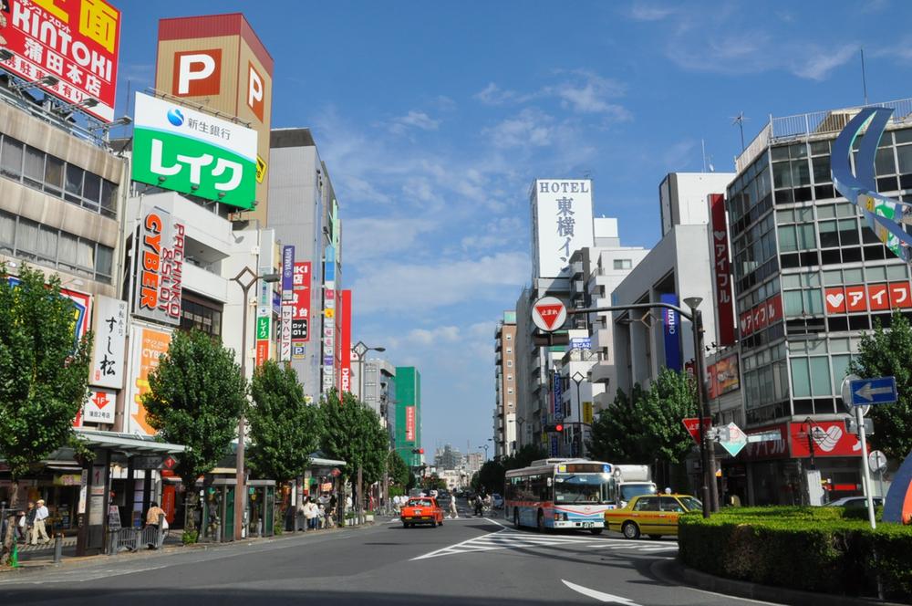 Streets around. 80m to Kamata Station