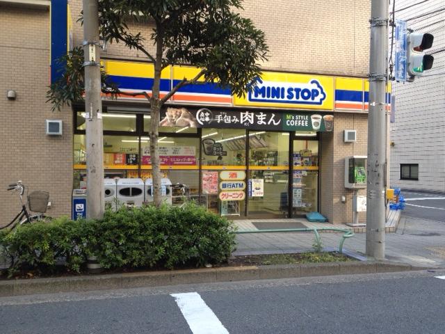 Convenience store. MINISTOP Nishikamata up to 4-chome 338m