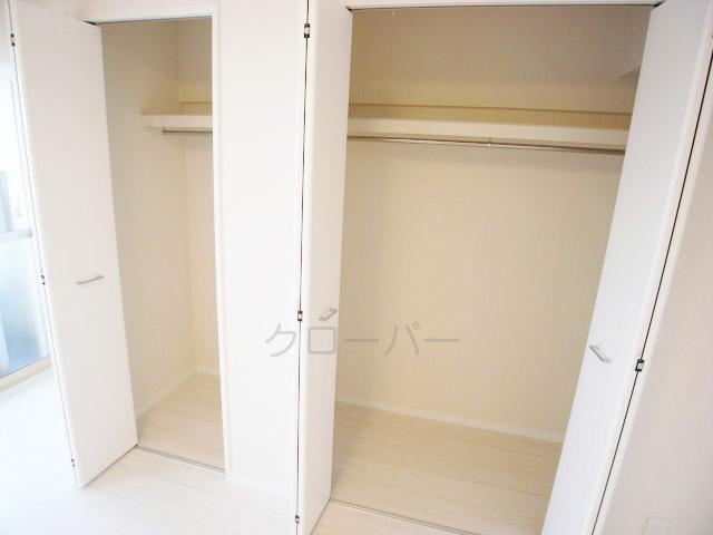 Receipt. Western-style housing