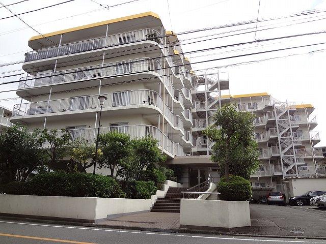 Local appearance photo. February 2005 Large-scale repair work completed