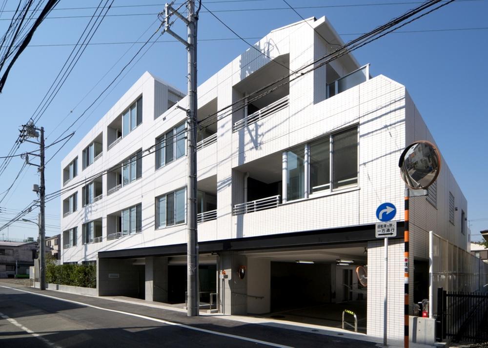 Local appearance photo